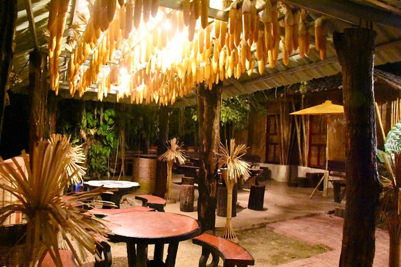 Ban Rai Jai Chaem - Spa Cafe & Homestay Extérieur photo
