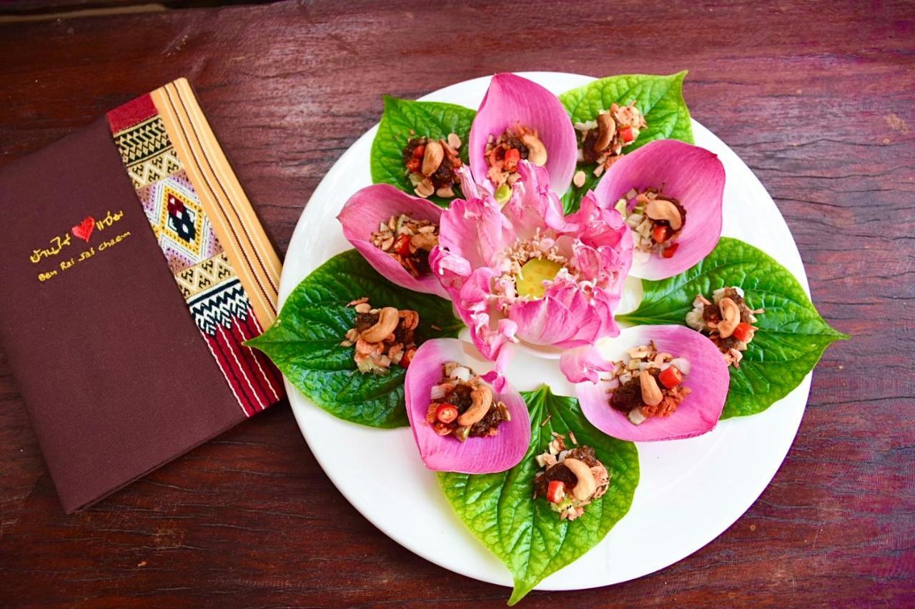 Ban Rai Jai Chaem - Spa Cafe & Homestay Extérieur photo