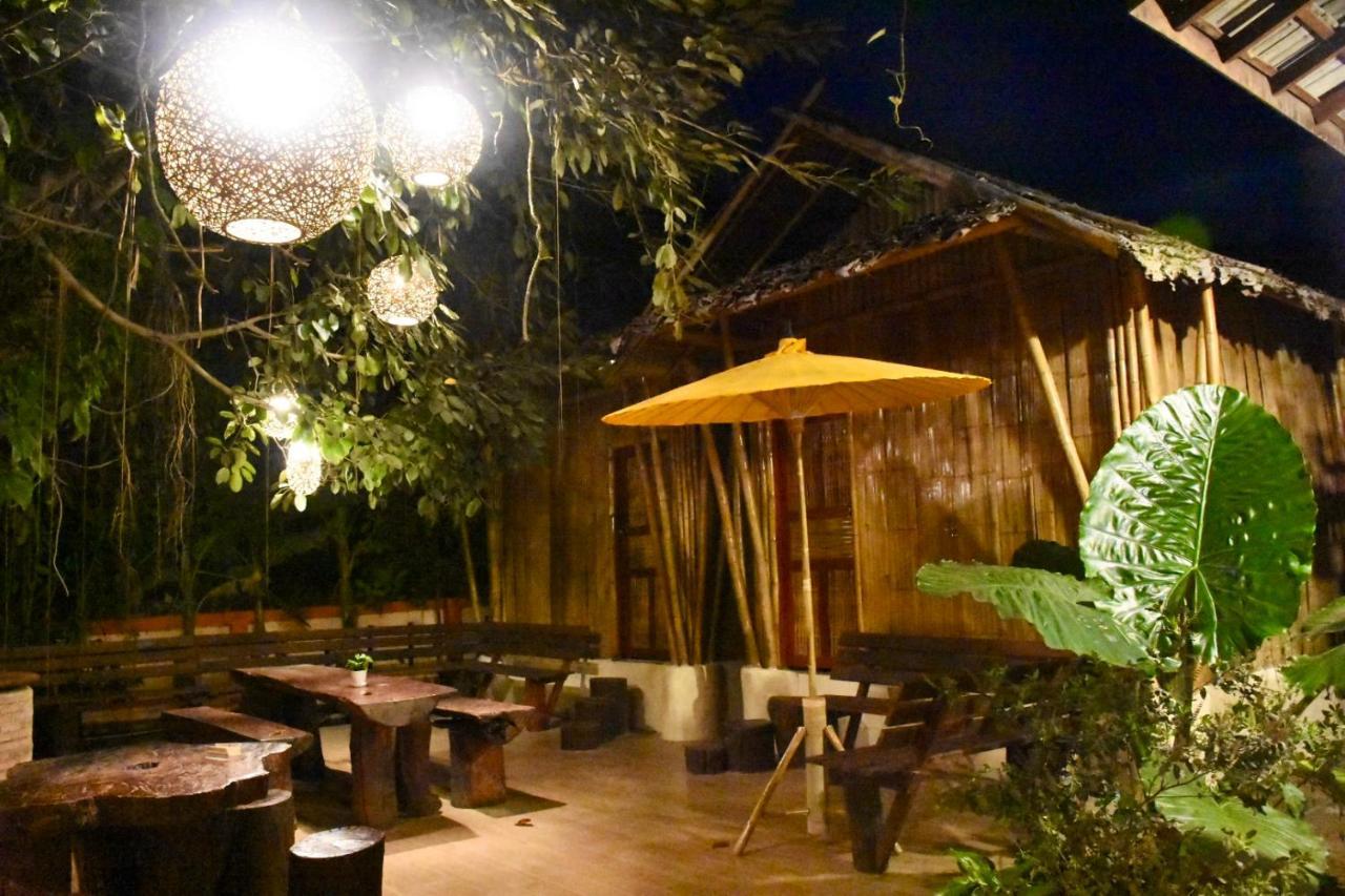 Ban Rai Jai Chaem - Spa Cafe & Homestay Extérieur photo