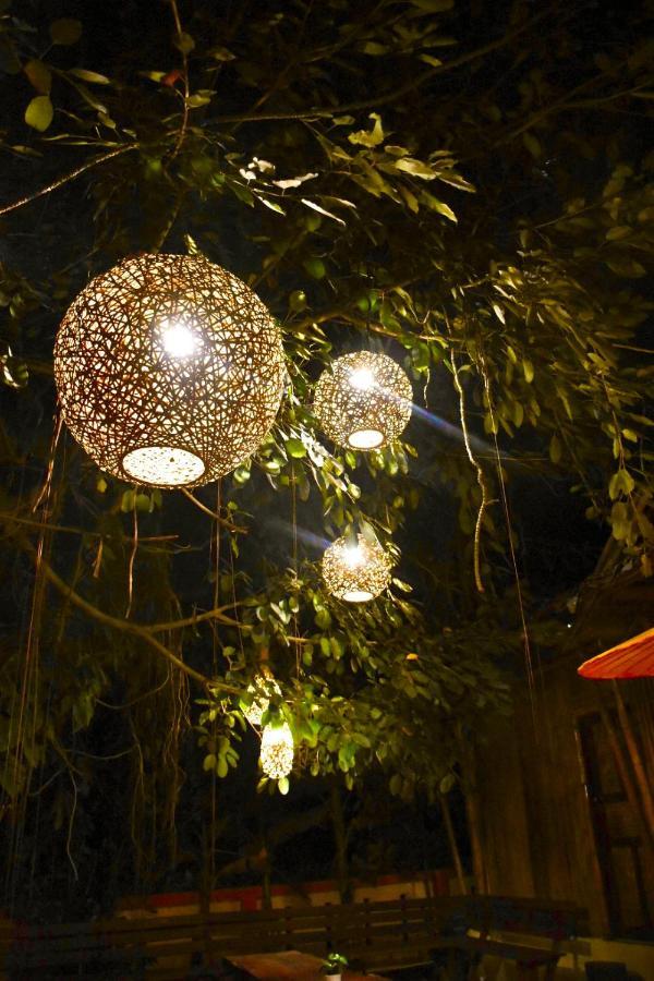 Ban Rai Jai Chaem - Spa Cafe & Homestay Extérieur photo
